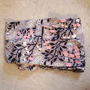 14-16 girls pants I think